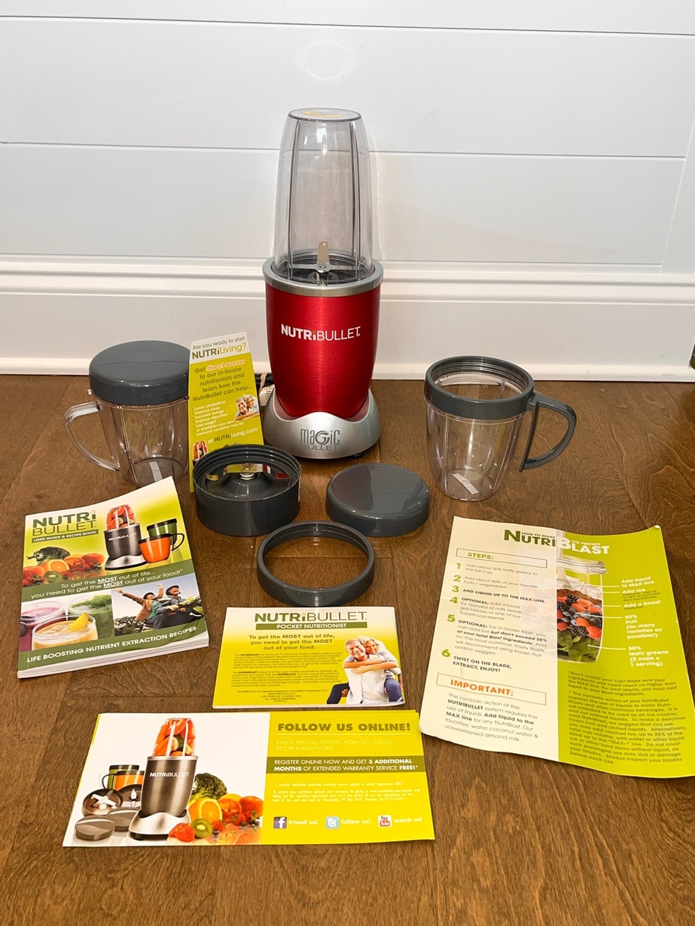 Nutribullet Series Red Magic Bullet Blender W/ 3 Cups - Blades - Lids - Booklets